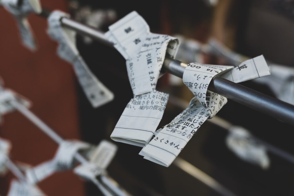 white and black clothes clip