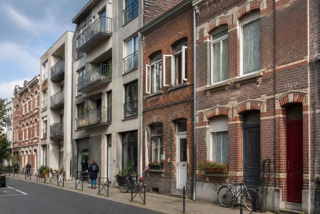 trouvez facilement votre location entre particuliers à roubaix : appartements, studios et maisons disponibles sans frais d'agence. profitez d'une offre variée et de contacts directs pour un logement adapté à vos besoins.